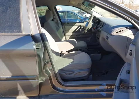 2003 Ford Taurus Ses z USA, uszkodzony, nr VIN 1FAFP55293G231543